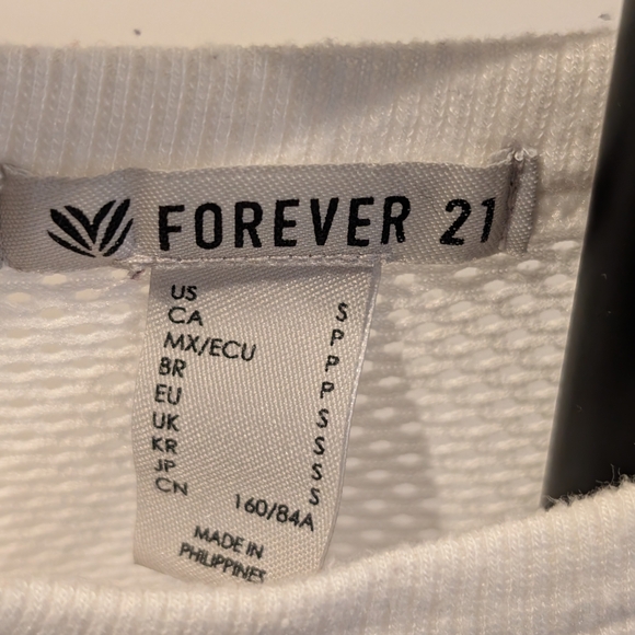 Forever 21 White Mesh Cropped Blouse - Picture 2 of 3